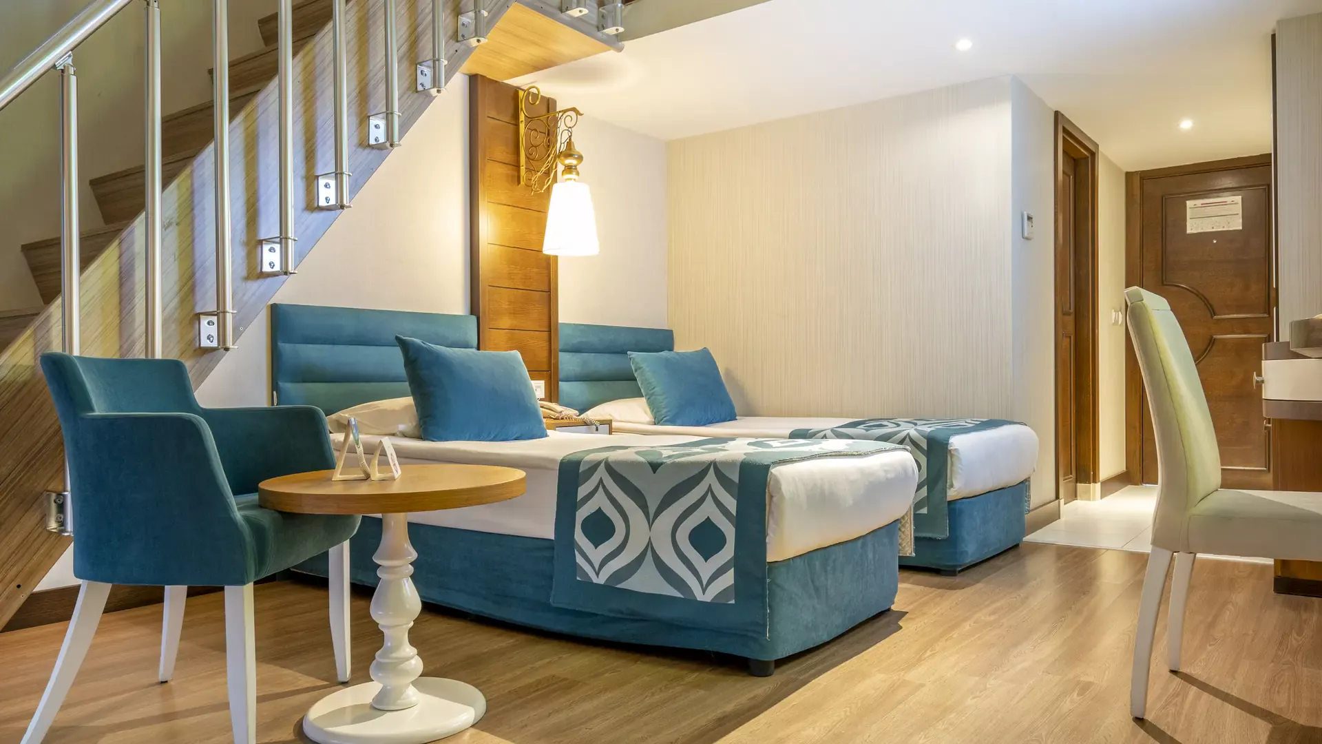 Двухуровневый Семейный Номер